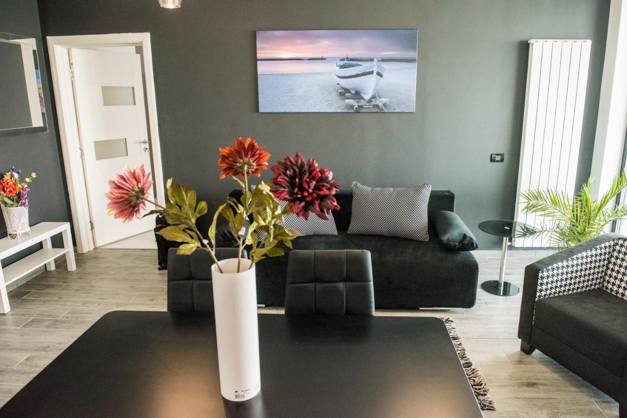 Diamond View Apartments Mamaia Extérieur photo